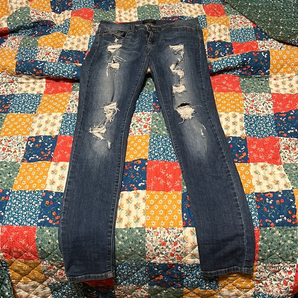 Judy Blue Distressed Jeans